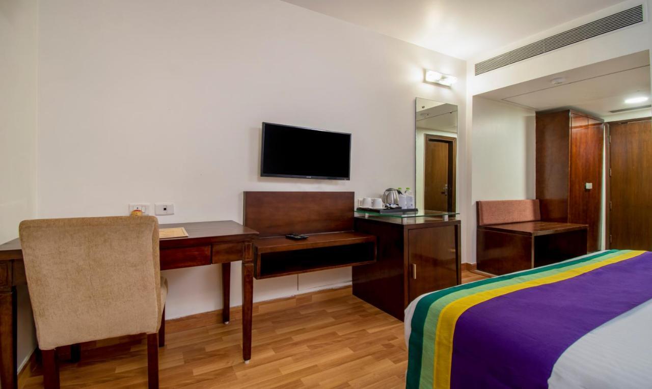 Treebo Premium Rose Mallow Nueva Delhi Exterior foto