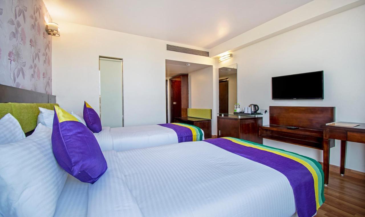Treebo Premium Rose Mallow Nueva Delhi Exterior foto